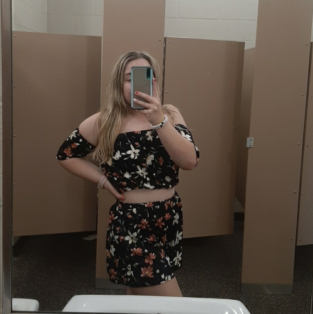 Meet your Posher, Emma